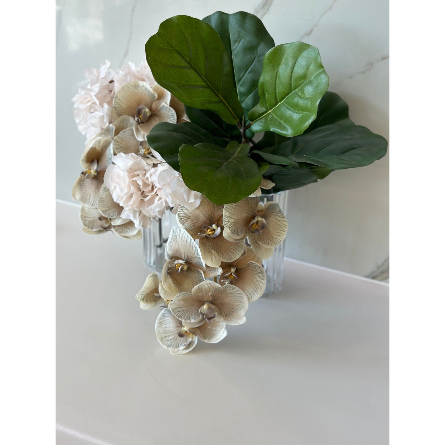 Maison Arrangement Almond