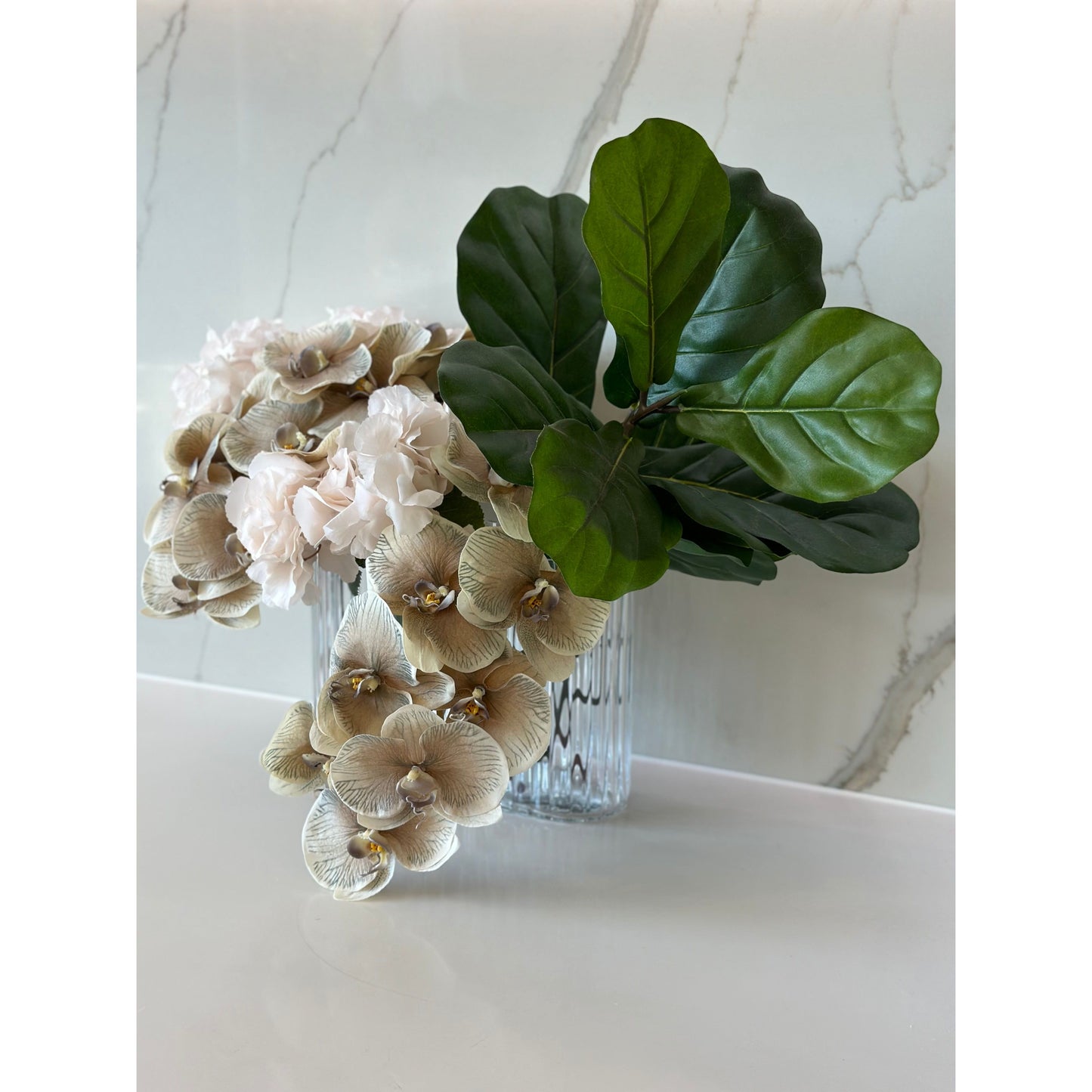 Maison Arrangement Almond