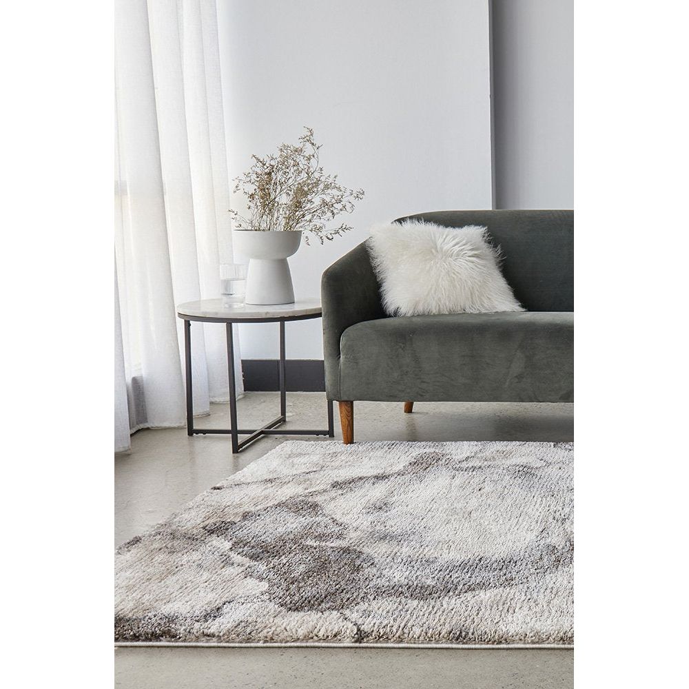 Viola Rug