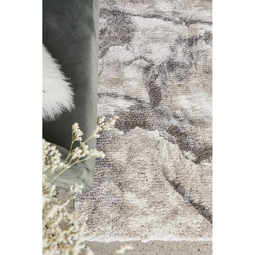Viola Rug