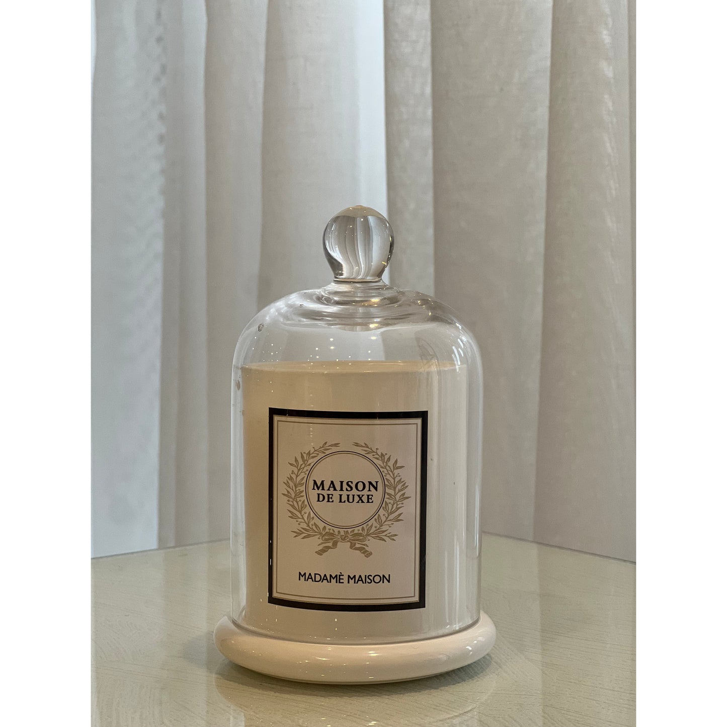 Madamè Maison Candle