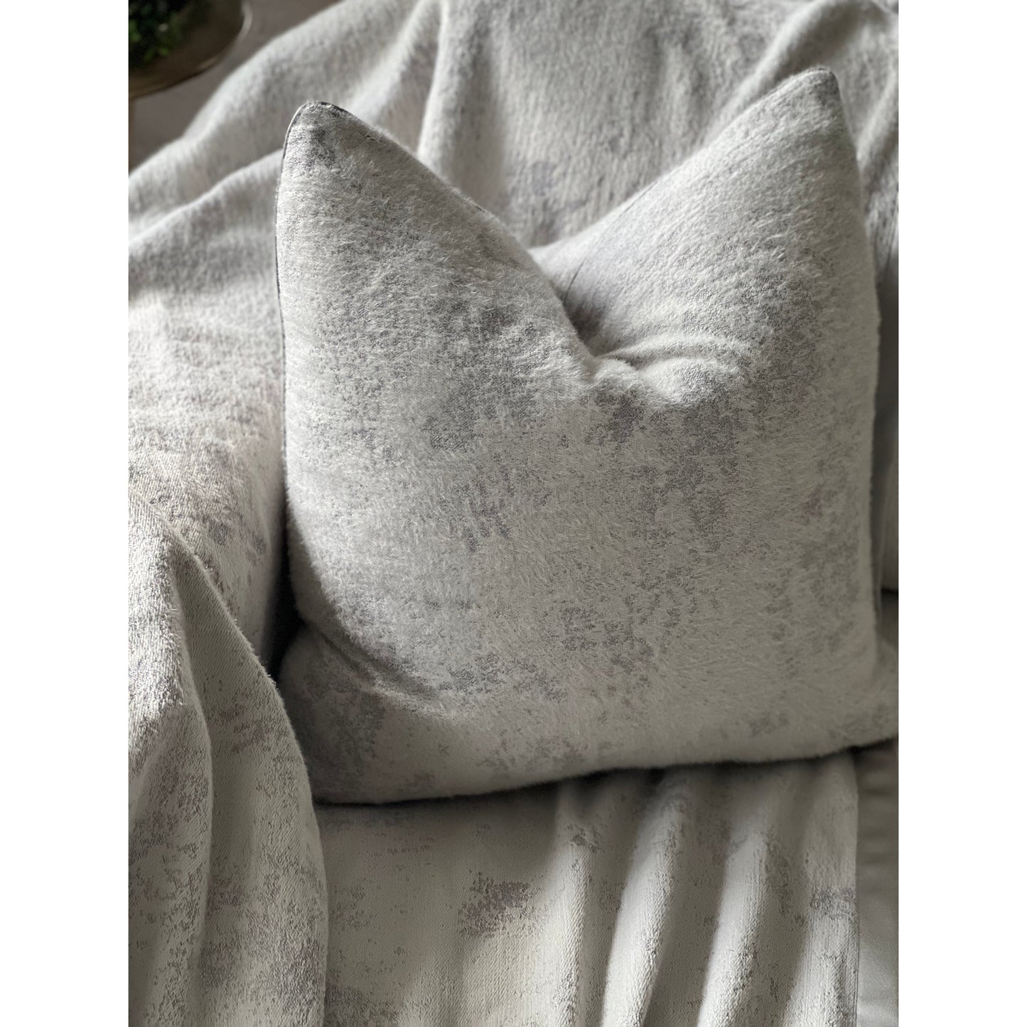 Luxor Cushion Grey