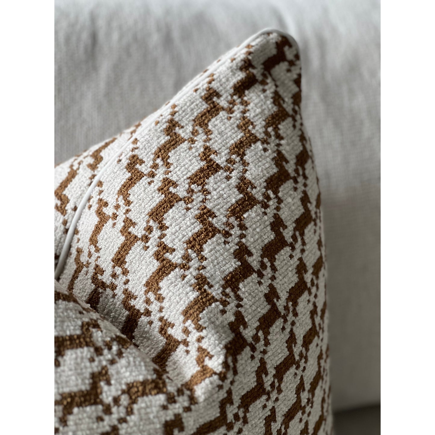 Jonesy Cushion Gold