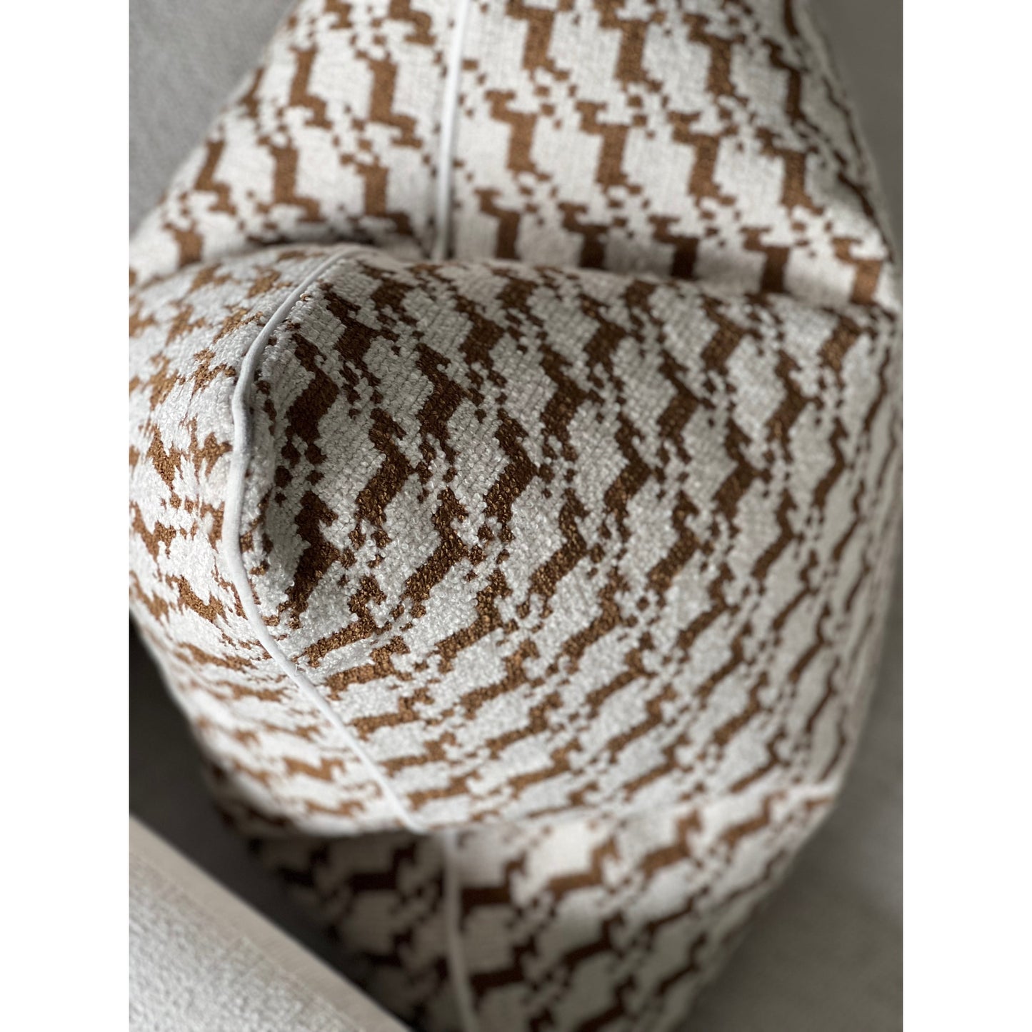 Jonesy Cushion Gold