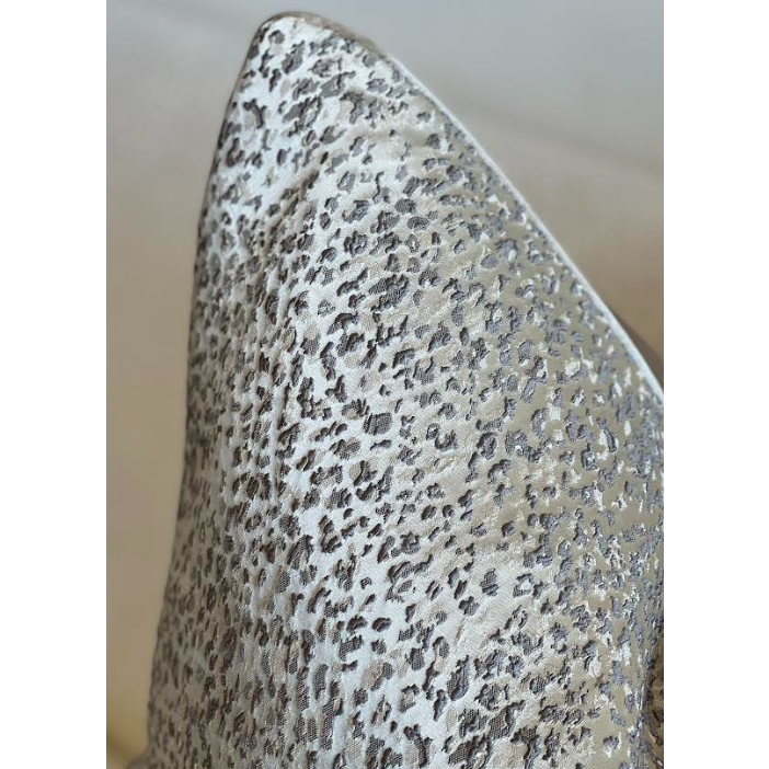 Afrique Cushion