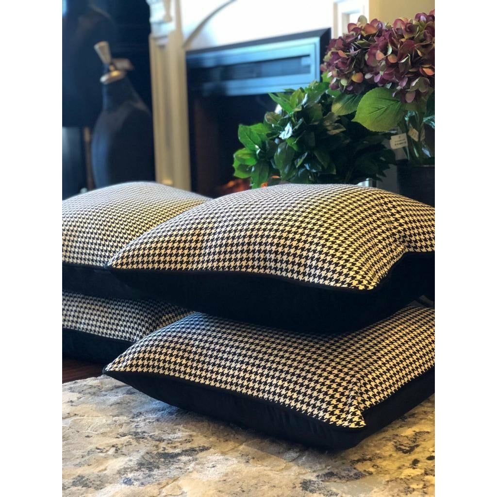 Le Croix Cushion - Maison De Luxe French Interiors