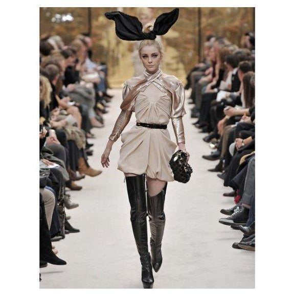 Louis Vuitton Catwalk Book - Maison De Luxe French Interiors