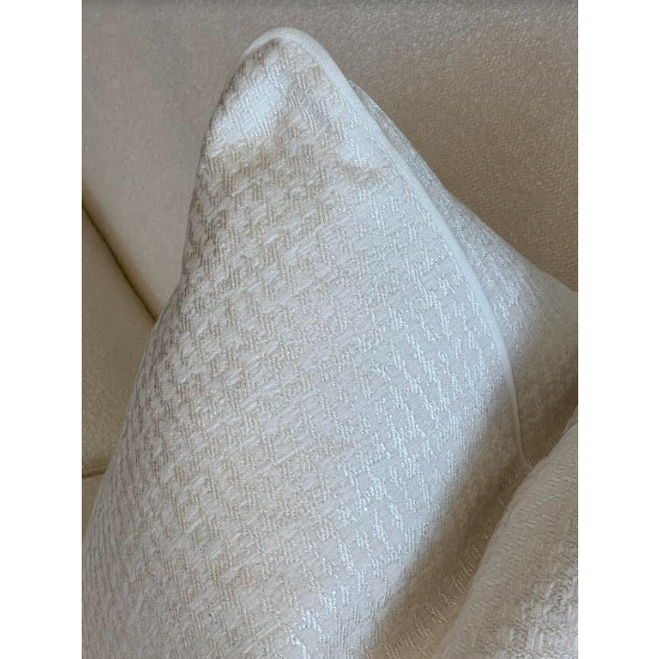 Viola Cushion
