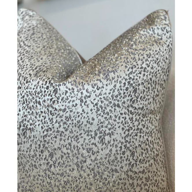 Afrique Cushion