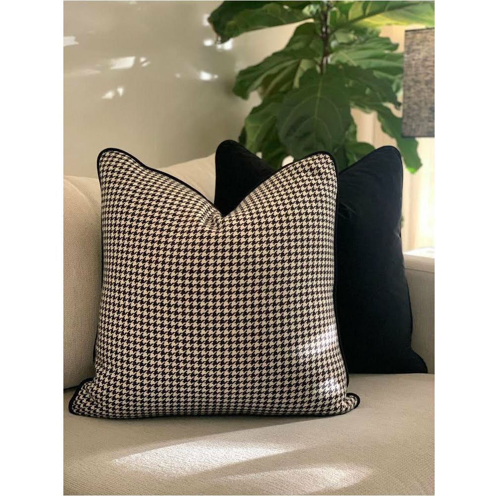 Ritz Cushion