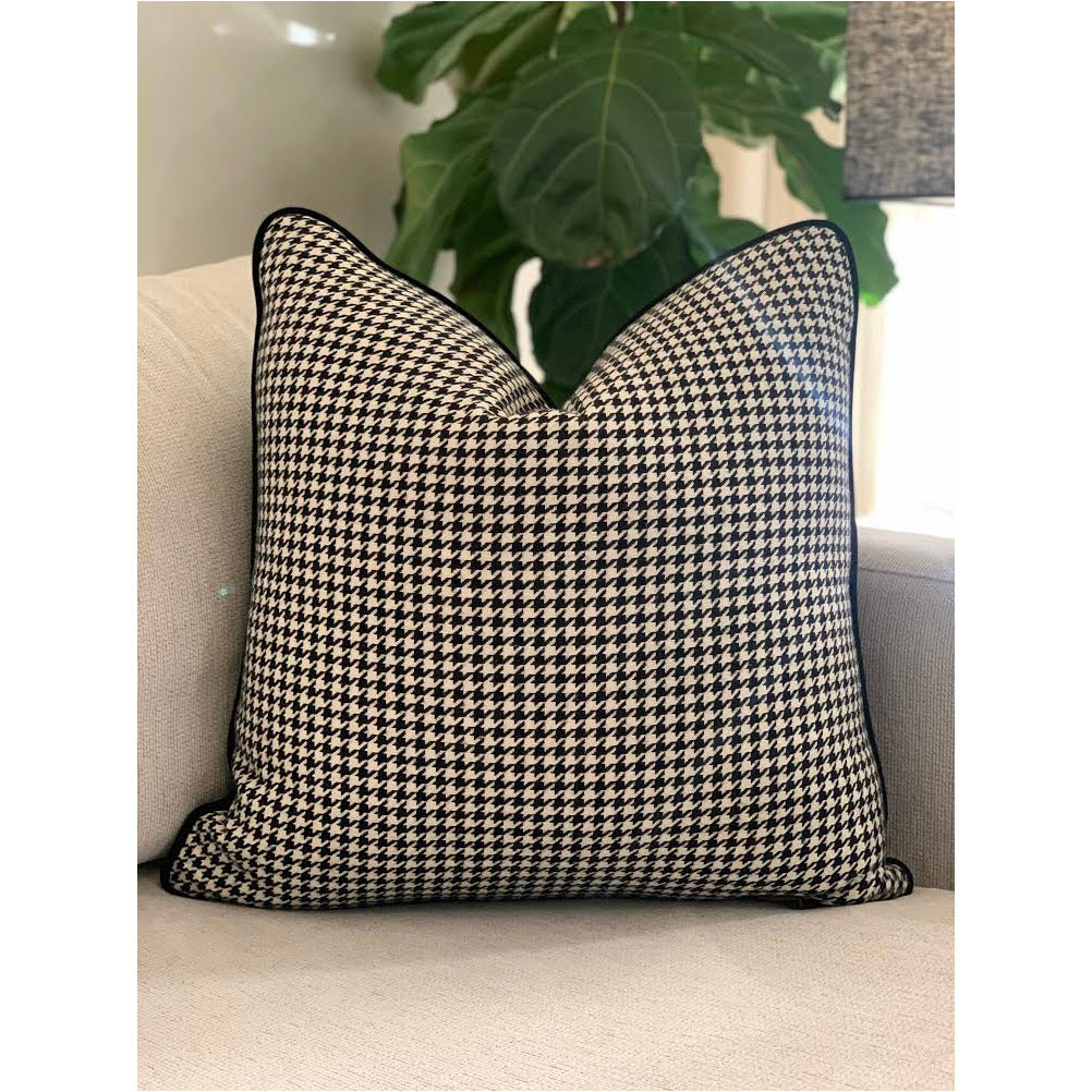 Ritz Cushion